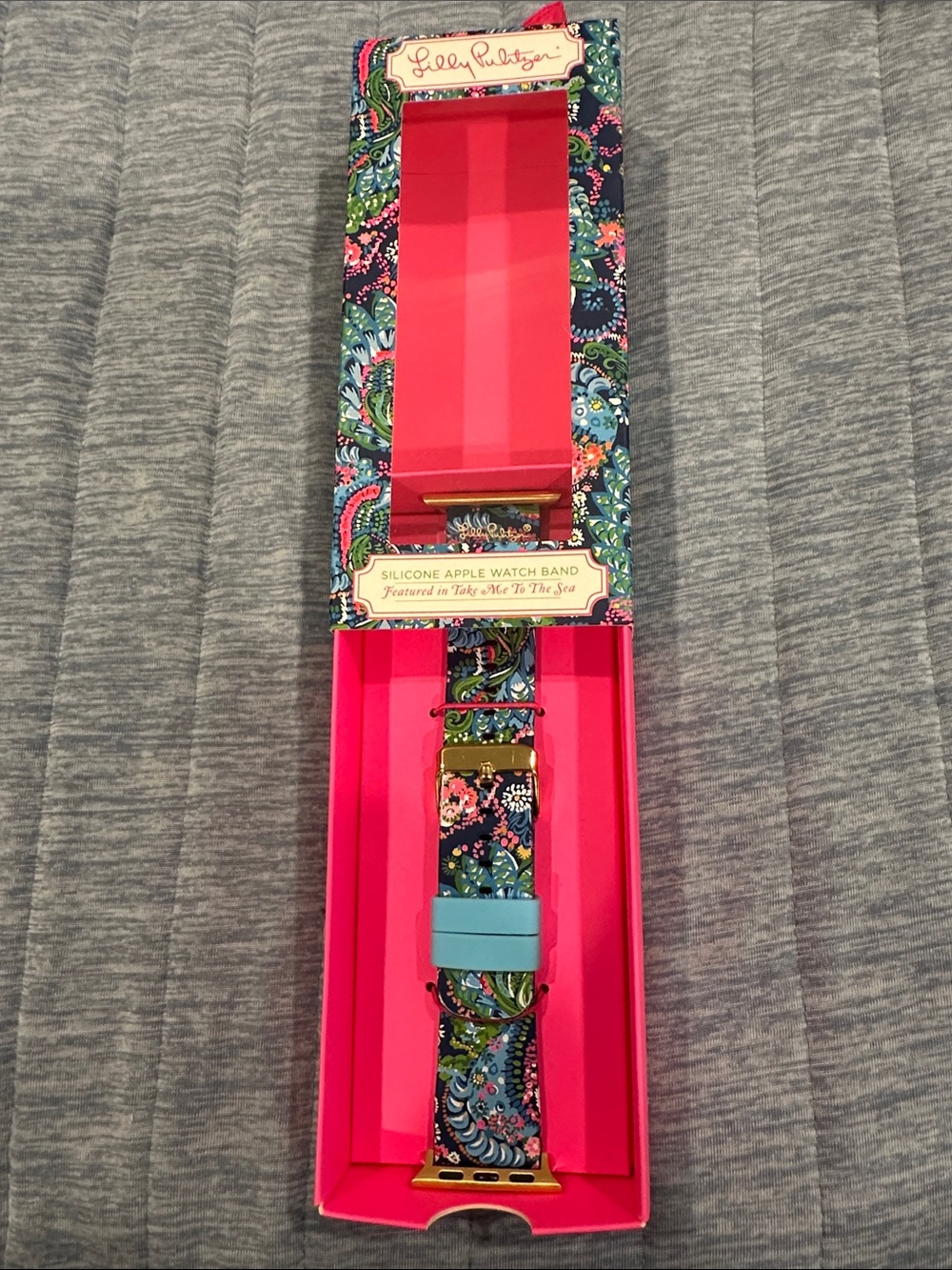 Lilly Pulitzer Take Me To The Sea 38, 40mm Silicone Apple Watch Band - Picture 3 of 5
